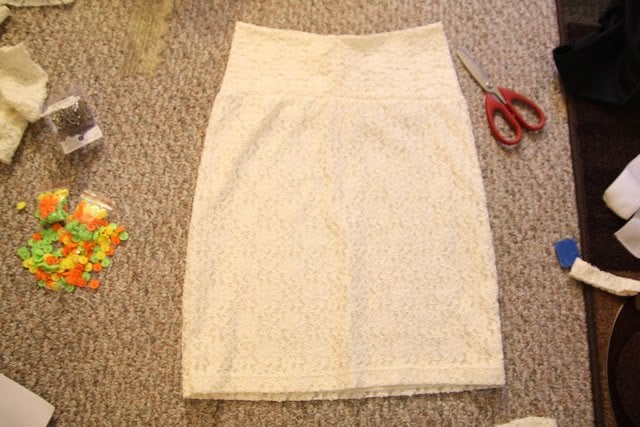 Lace shirt refashion--Banded waist skirt with snaps