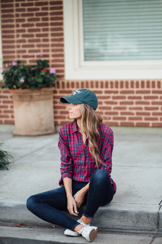 an easy weekend outfit that looks cute and is easy to duplicate