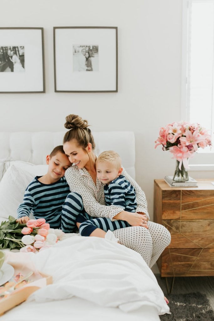mom in bed with boys
