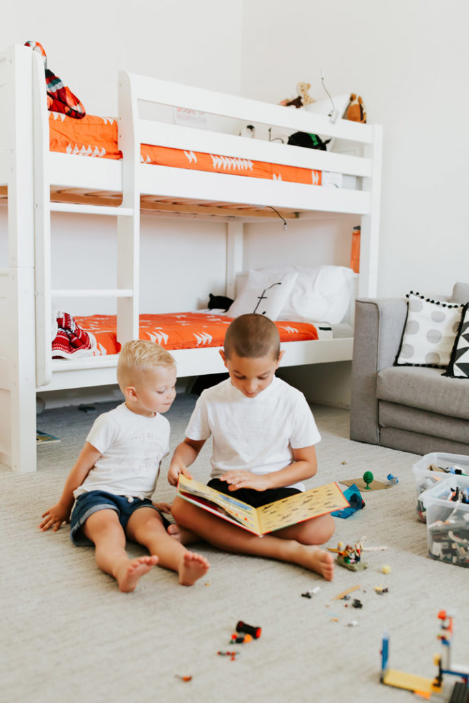 what my daily routine looks like as a working stay at home mom