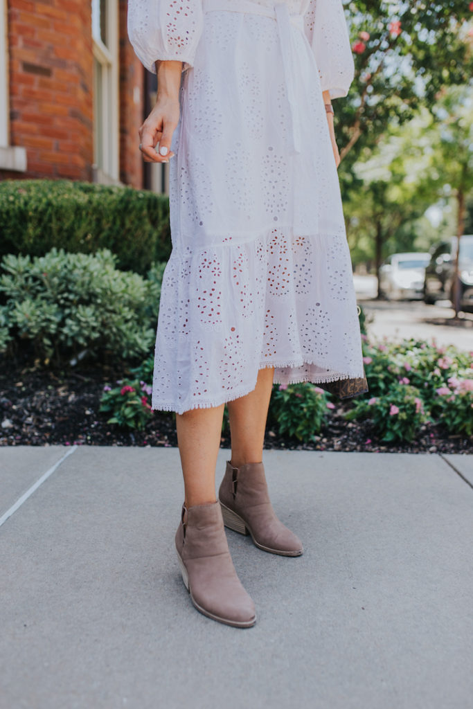 Booties for Women - tan and brown ankle boot shopping guide
