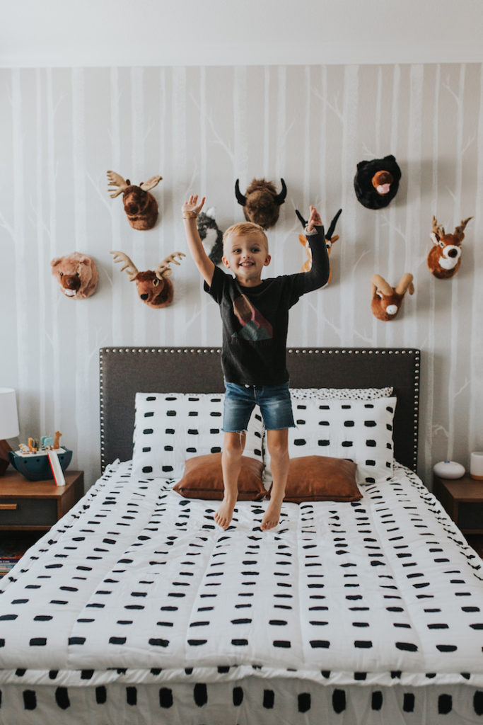 boys room woodland theme