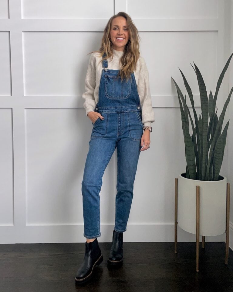 How to Wear Overalls (6 Easy Outfits) Merrick's Art