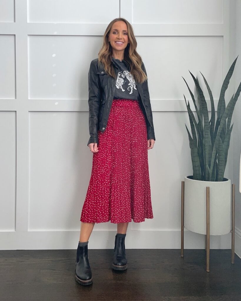 4 Ways to Wear Chelsea Boots With Skirts Merrick's Art