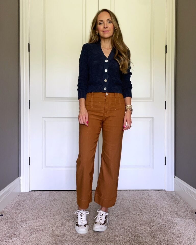 What Colors to Wear With Rust Merrick's Art